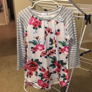 Flowery 3/4 Sleeve top